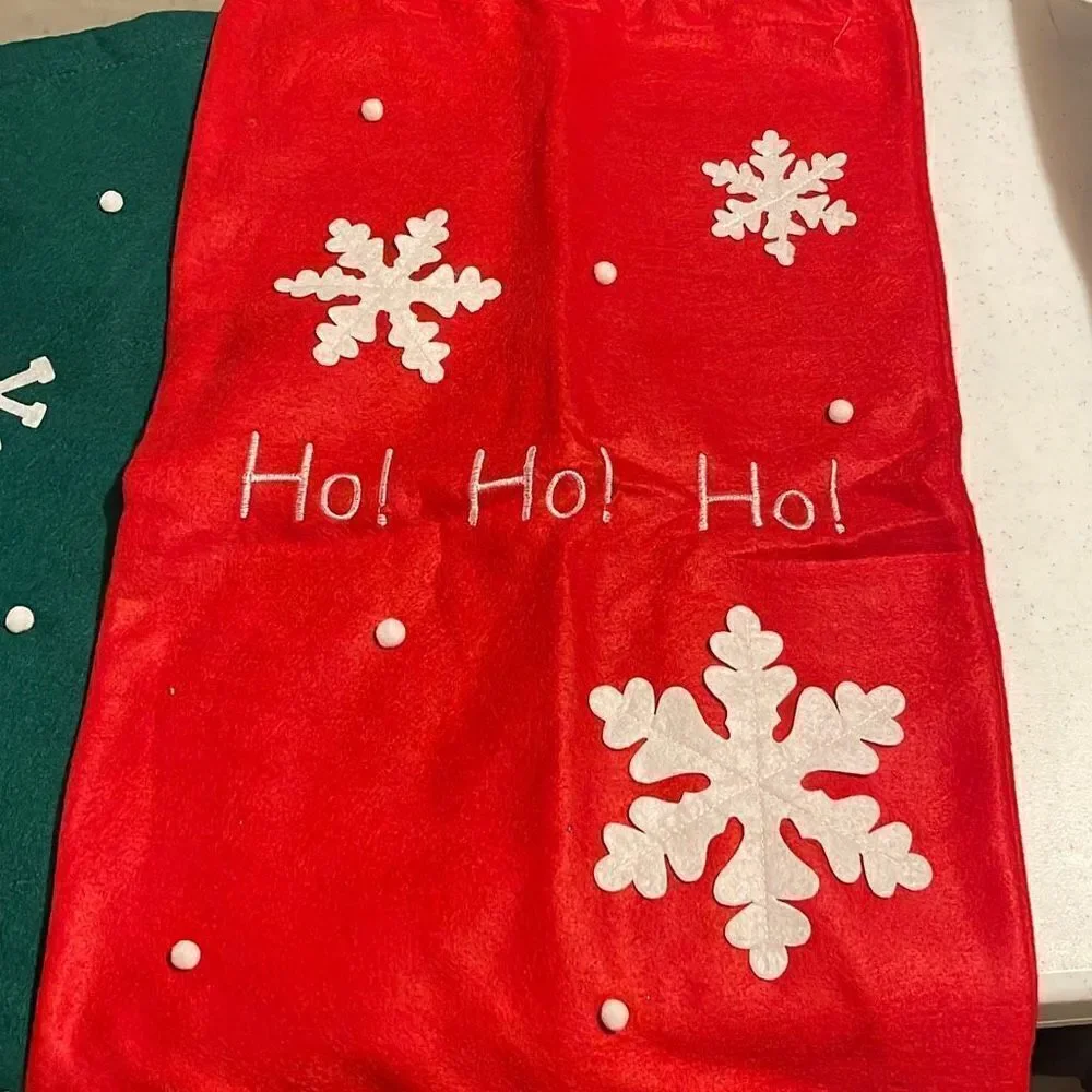 2 Holiday Felt Gift Sacks.‎  NWOT.